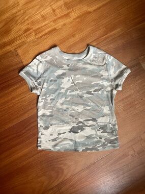 BDG camo baby tee